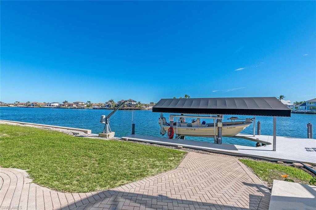 MARCO BEACH - Residential