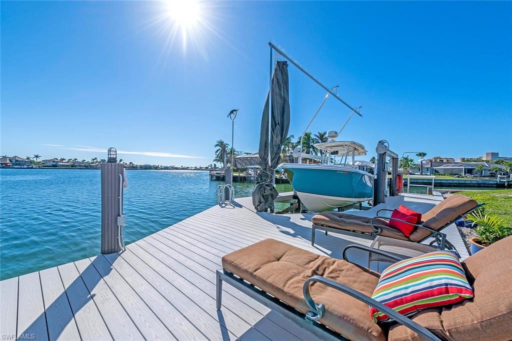 MARCO BEACH - Residential