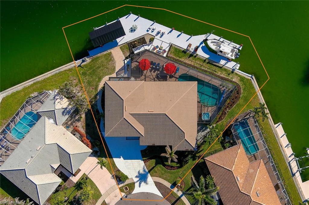 MARCO BEACH - Residential