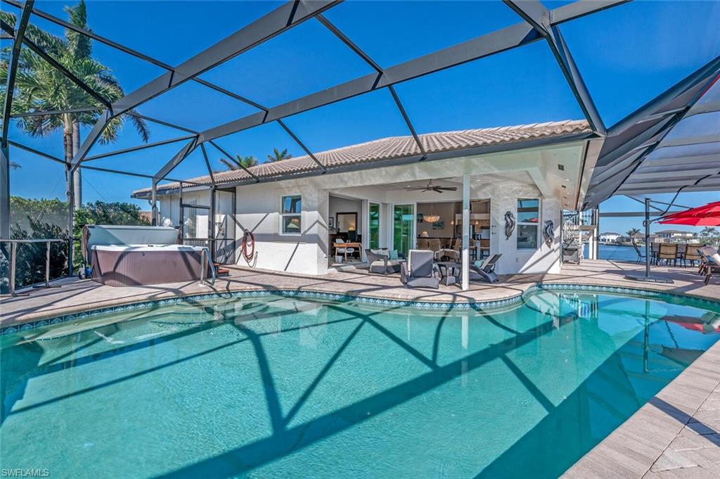 MARCO BEACH - Residential