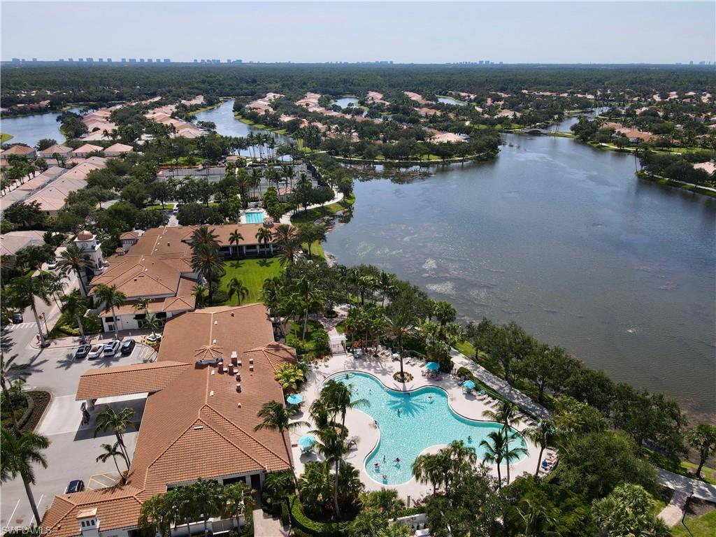 ISLAND WALK - Residential