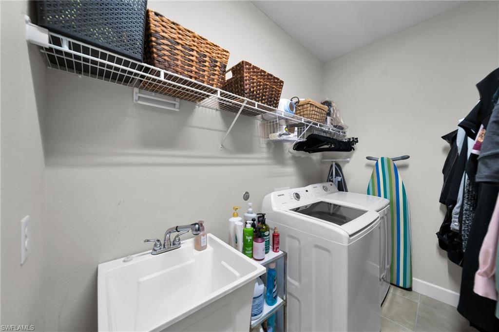 SANDOVAL - Residential