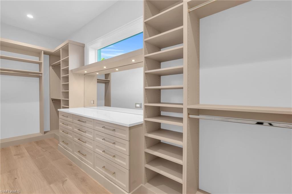 MOORINGS - Residential