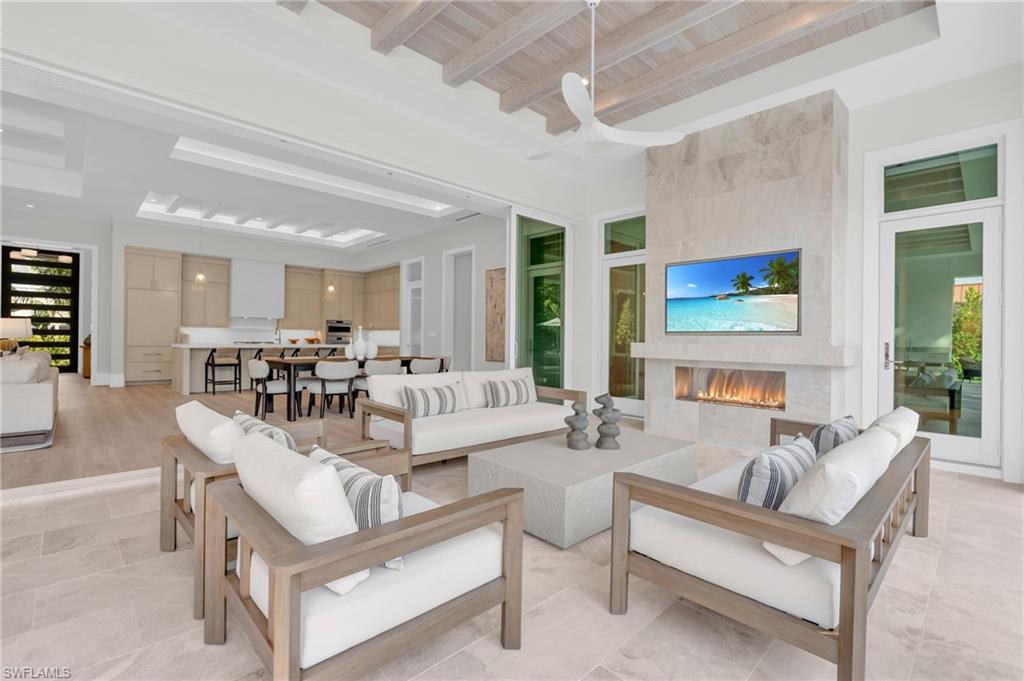 MOORINGS - Residential