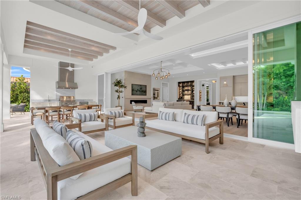 MOORINGS - Residential