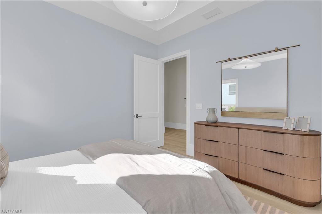 MOORINGS - Residential