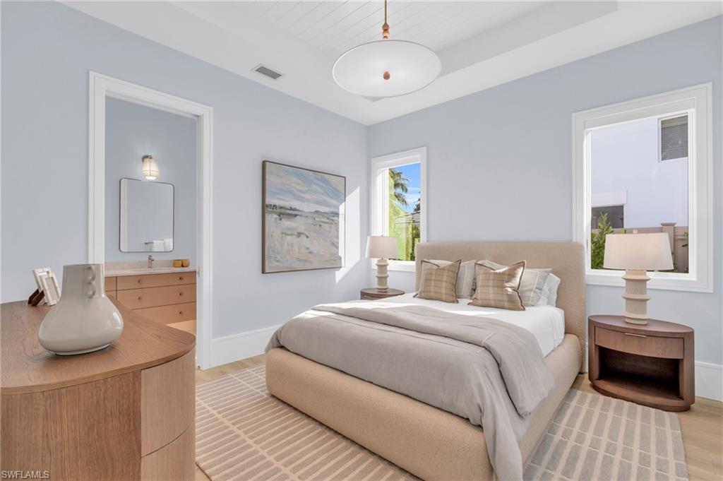 MOORINGS - Residential