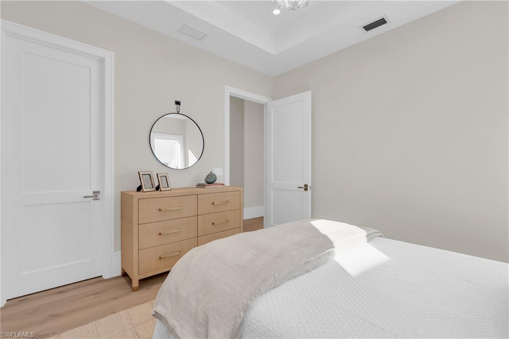 MOORINGS - Residential