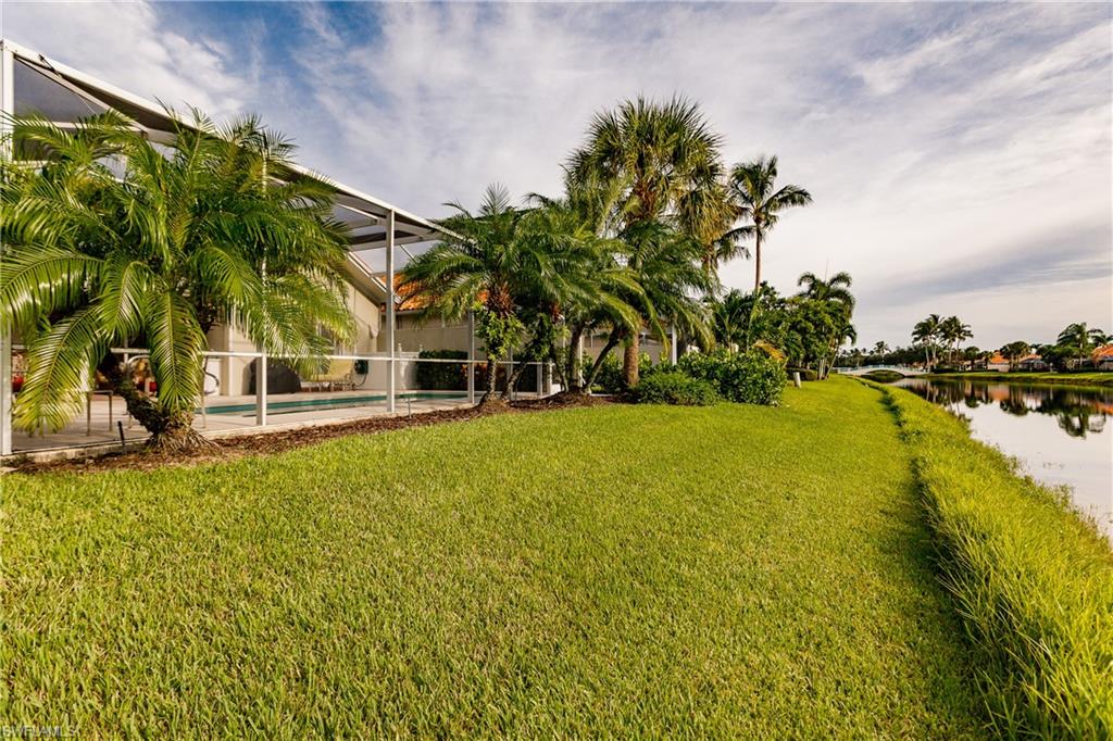 VILLAGE WALK - Residential