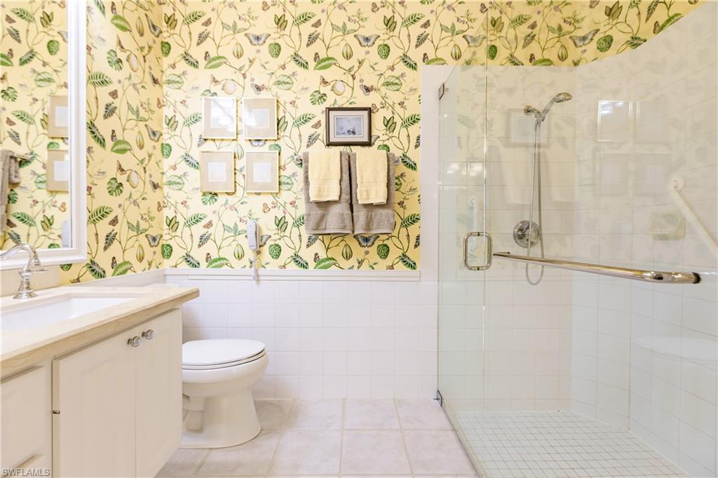 VILLAGE WALK - Residential