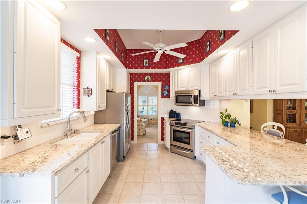 VILLAGE WALK - Residential