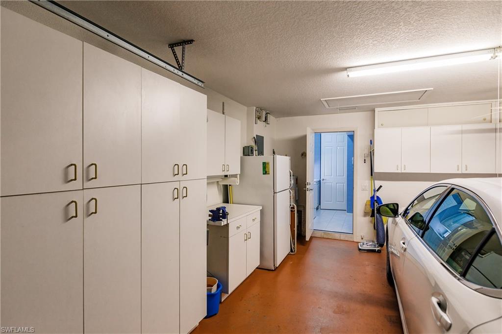 VILLAGE WALK - Residential