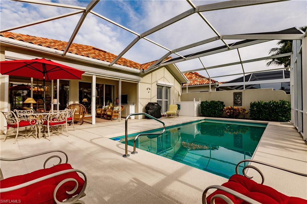 VILLAGE WALK - Residential