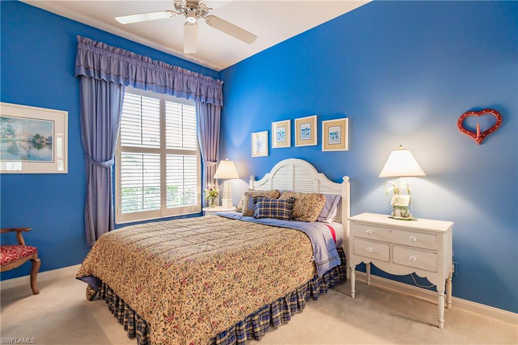 VILLAGE WALK - Residential