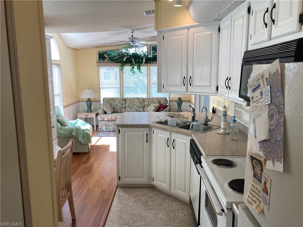 CRYSTAL LAKE RV RESORT - Residential