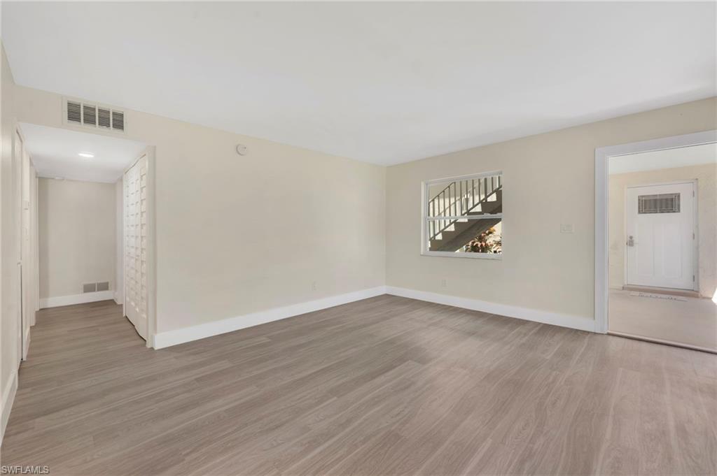 ROYAL BAY VILLAS - Residential