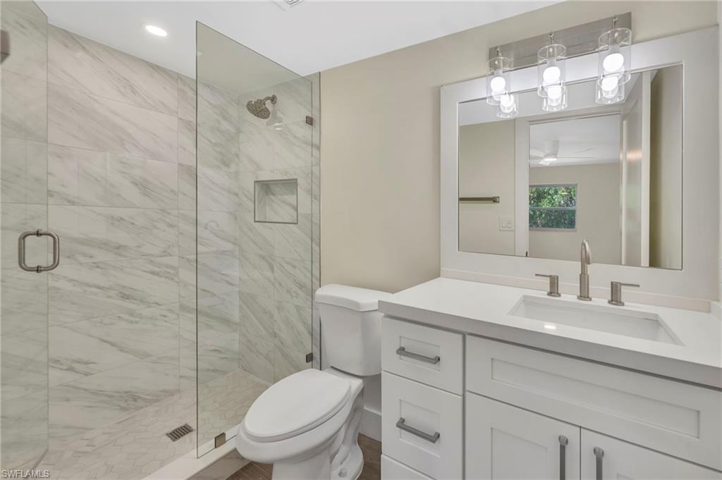 ROYAL BAY VILLAS - Residential