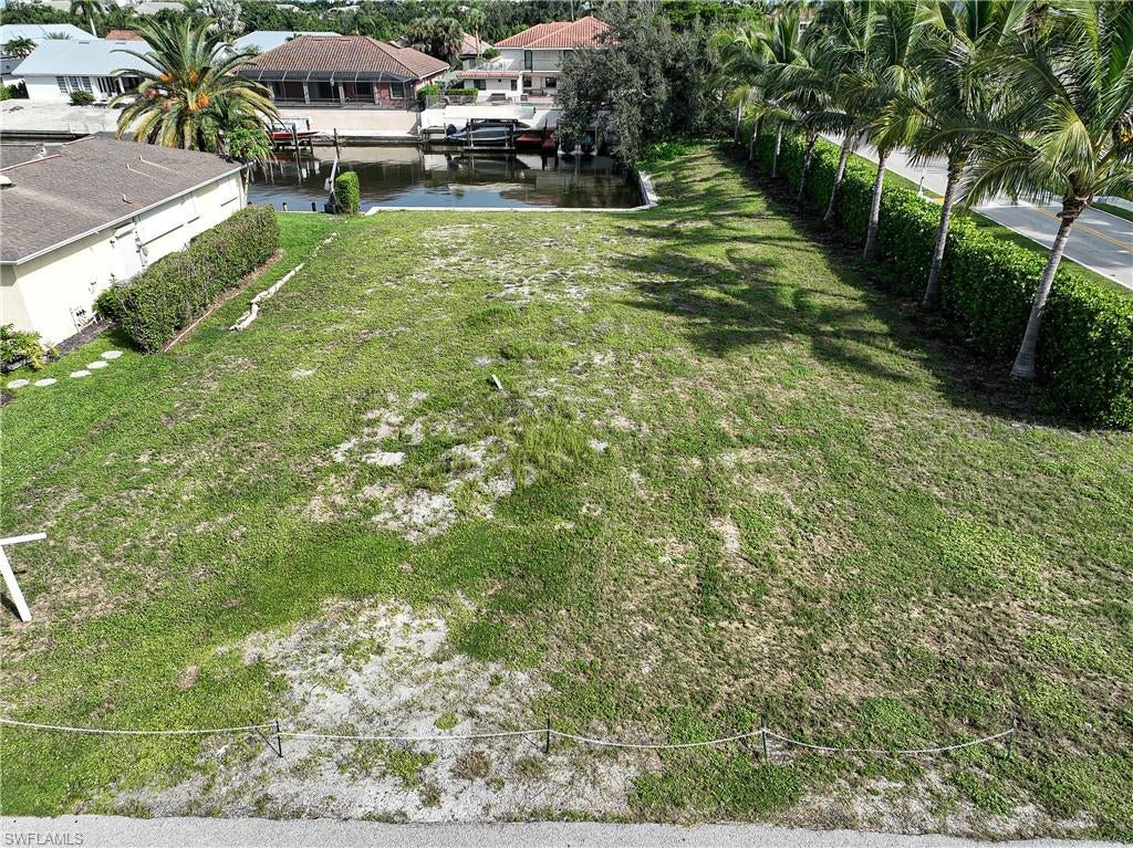 489 Heron AVE