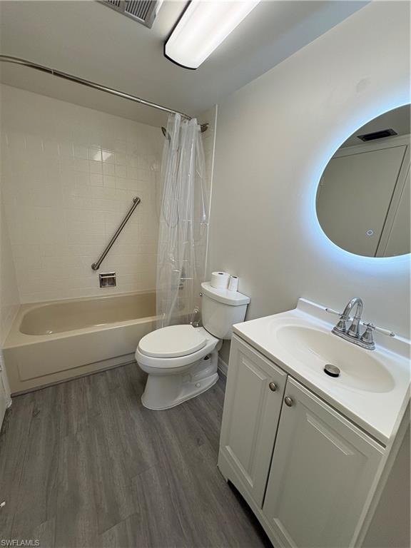 SEVEN LAKES - Residential