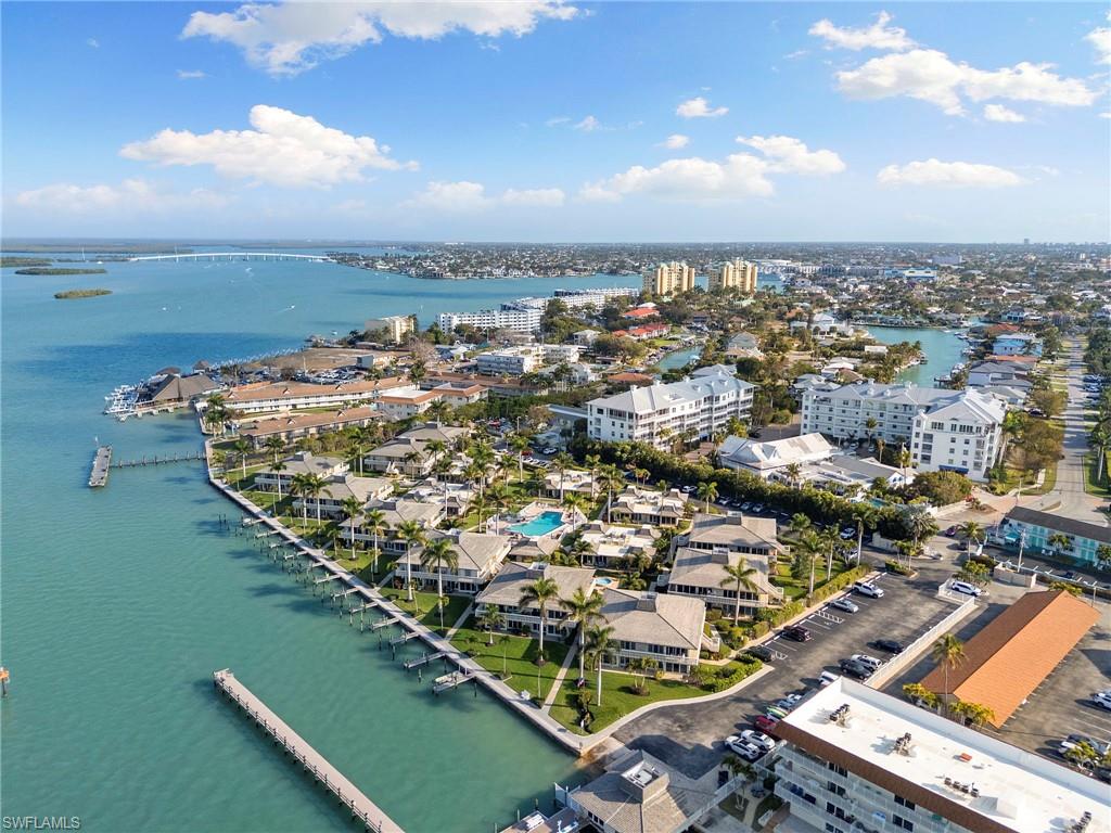 VILLE DE MARCO - Residential