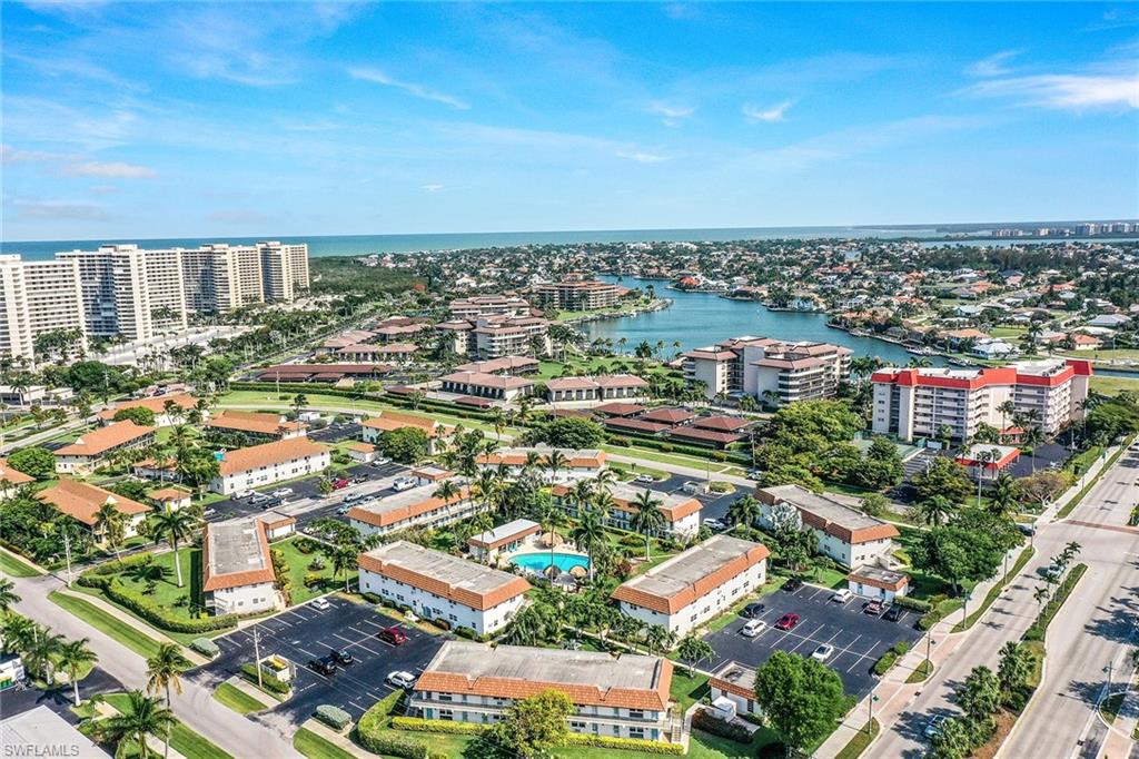 SEABREEZE APTS - Residential