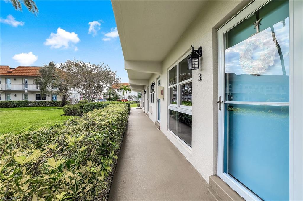 SEABREEZE APTS - Residential