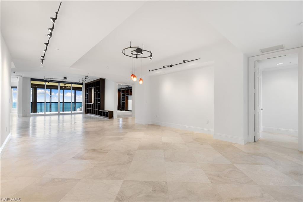 TRIESTE AT BAY COLONY - Residential