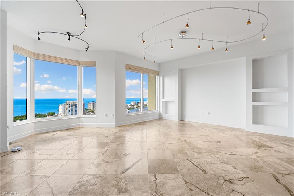 TRIESTE AT BAY COLONY - Residential