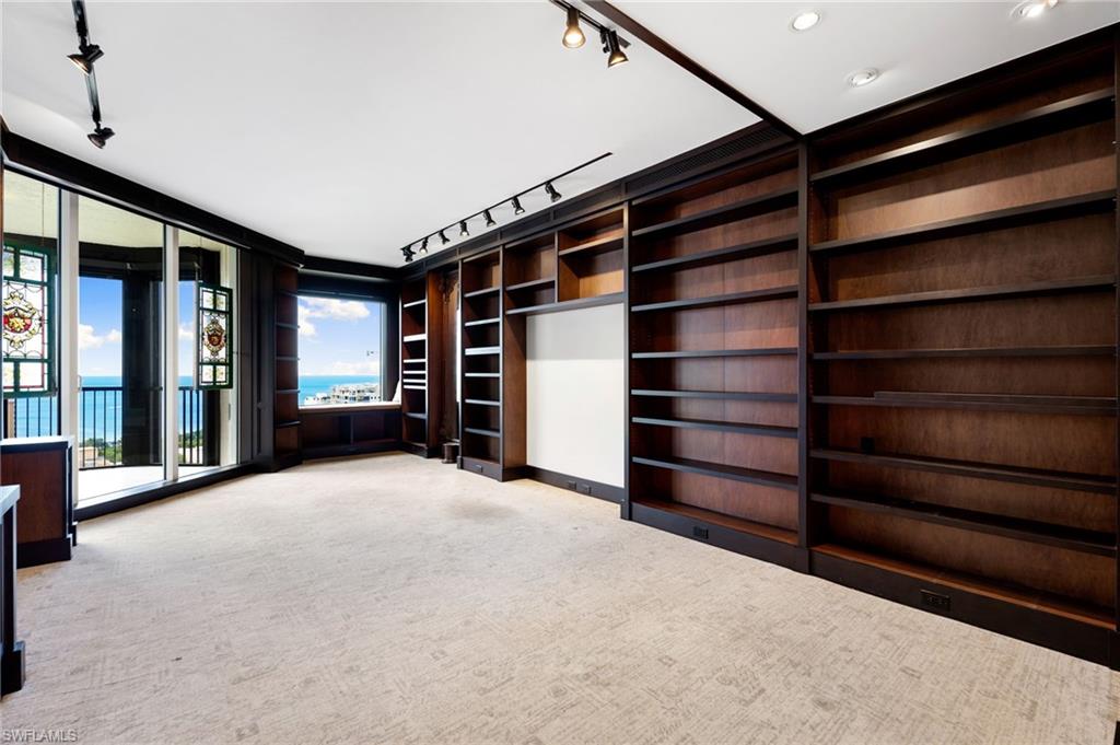 TRIESTE AT BAY COLONY - Residential