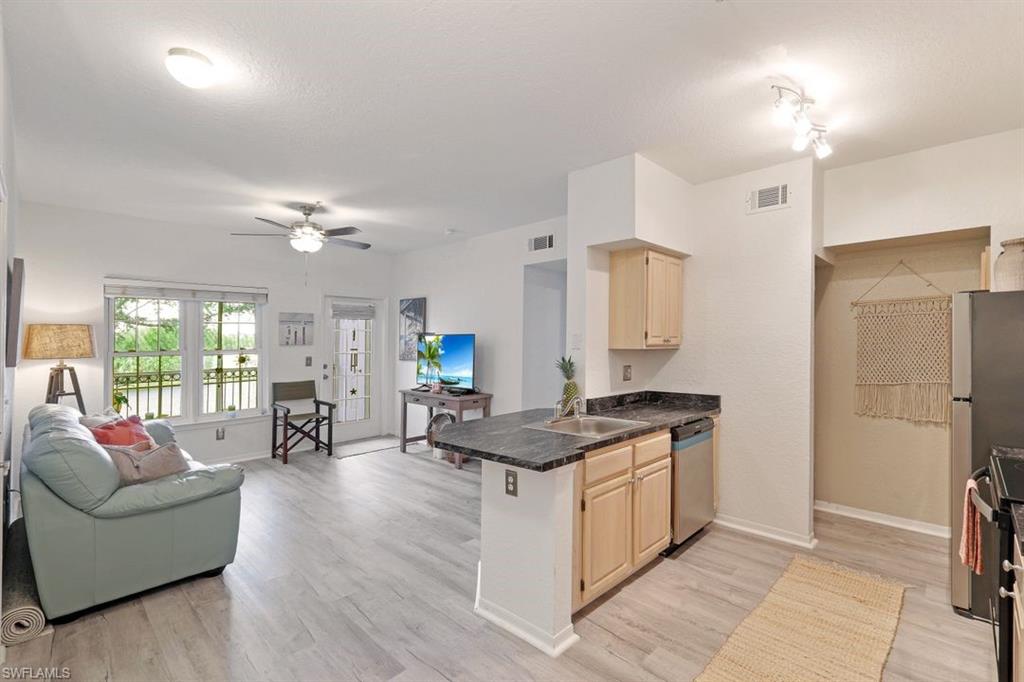 THE TIDES AT PELICAN LANDING - Residential