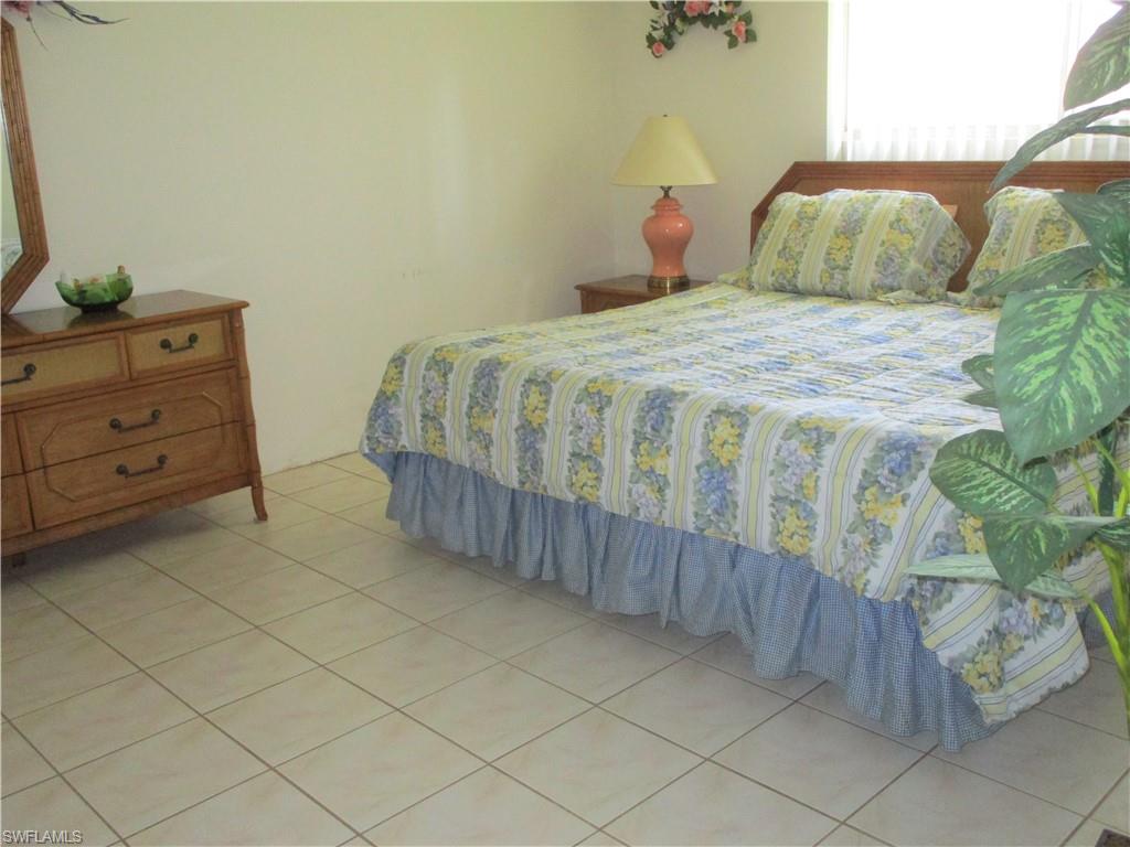 SOUTH POINTE VILLAS CONDO - Residential