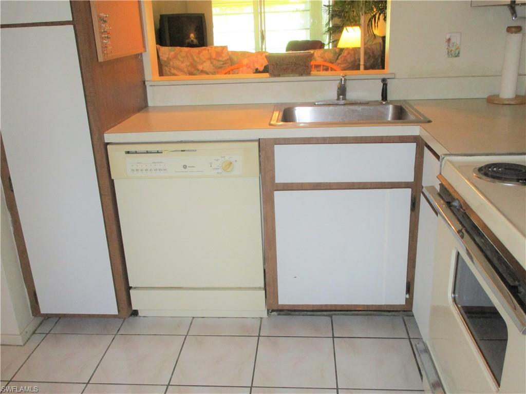 SOUTH POINTE VILLAS CONDO - Residential