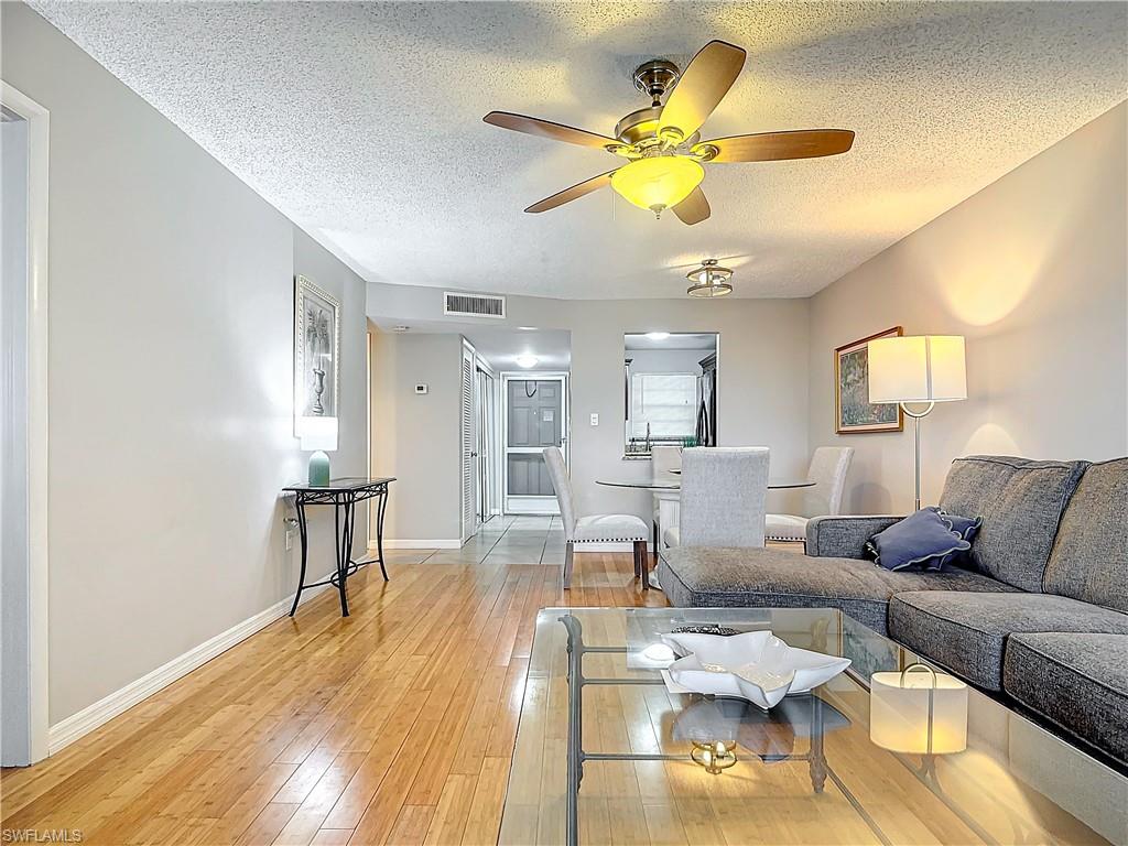 TURTLE LAKE GOLF COLONY - Residential Lease