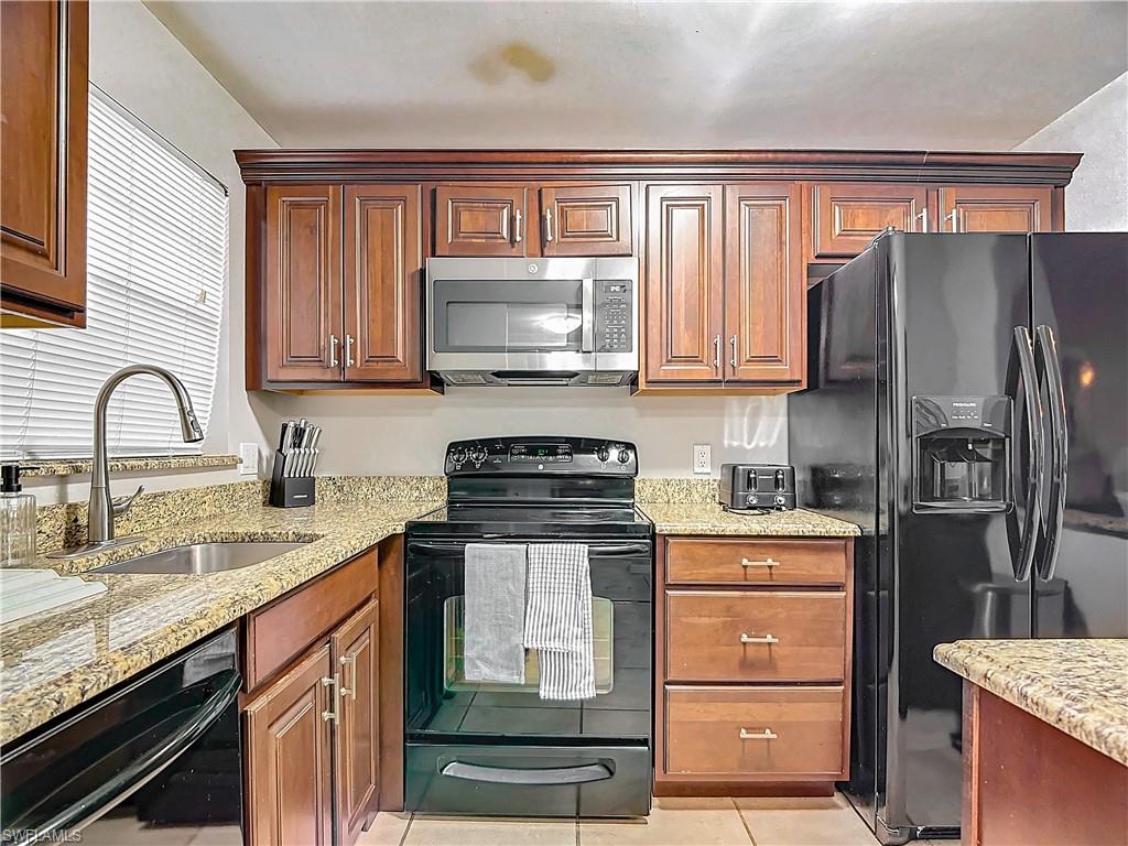 TURTLE LAKE GOLF COLONY - Residential Lease