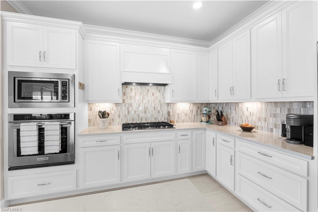 NORTHRIDGE - Residential