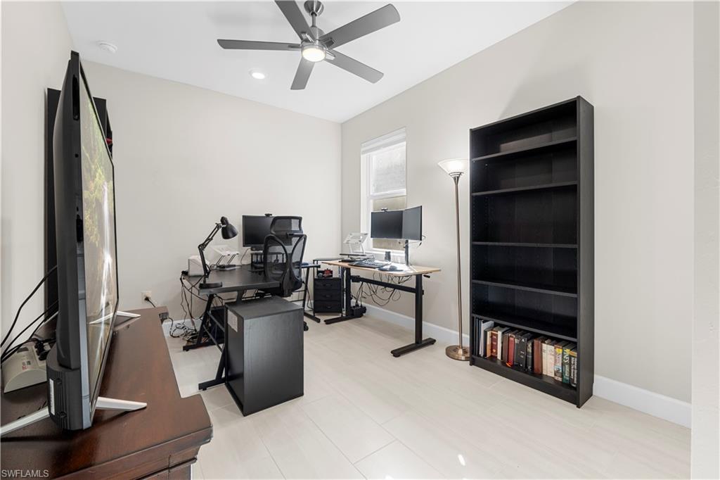 NORTHRIDGE - Residential