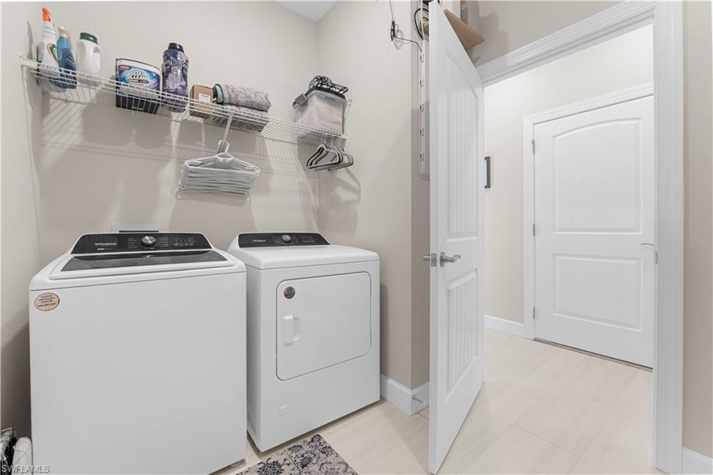 NORTHRIDGE - Residential