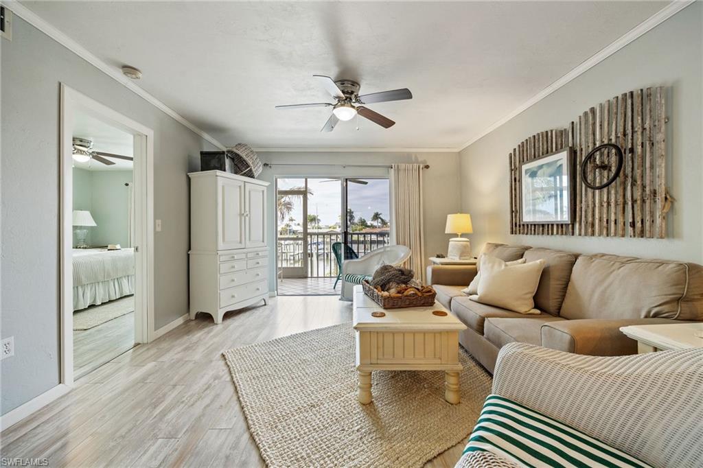 BOARDWALK CAPER - Residential