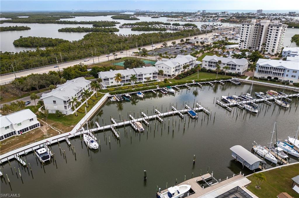 BOARDWALK CAPER - Residential