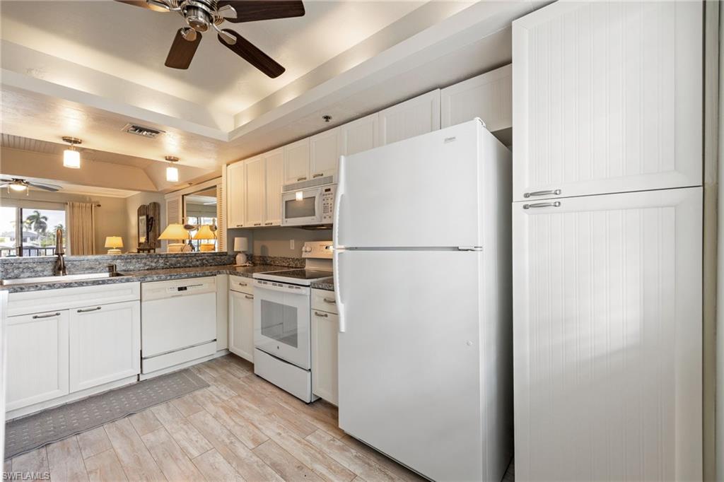 BOARDWALK CAPER - Residential