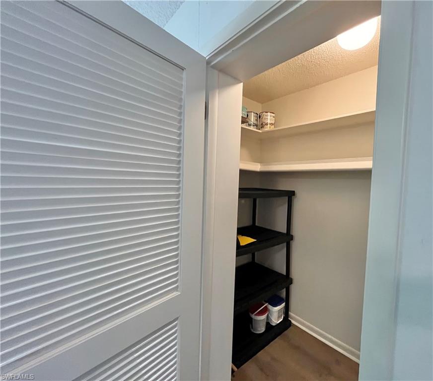 MYERLEE CIRCLE CONDO - Residential