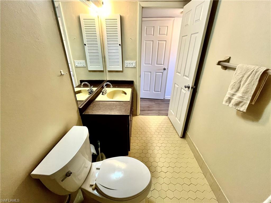 MYERLEE CIRCLE CONDO - Residential