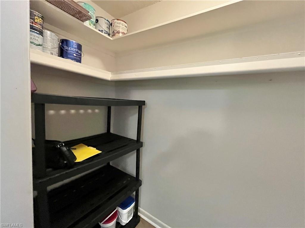 MYERLEE CIRCLE CONDO - Residential