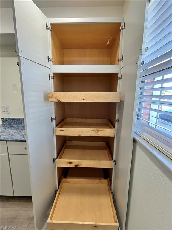 MYERLEE CIRCLE CONDO - Residential