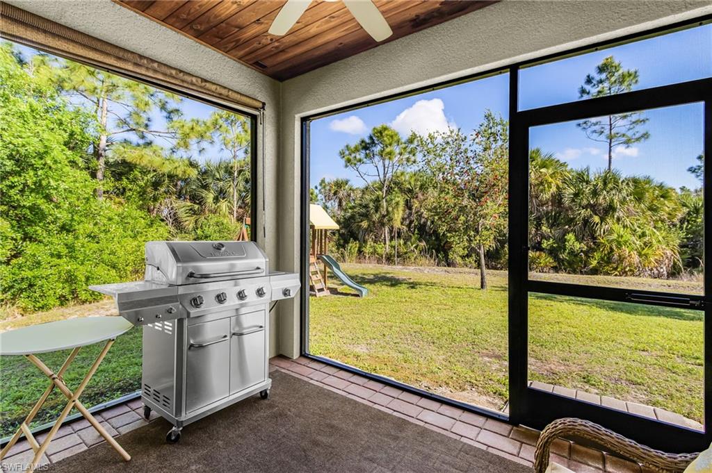 ENTRADA - Residential