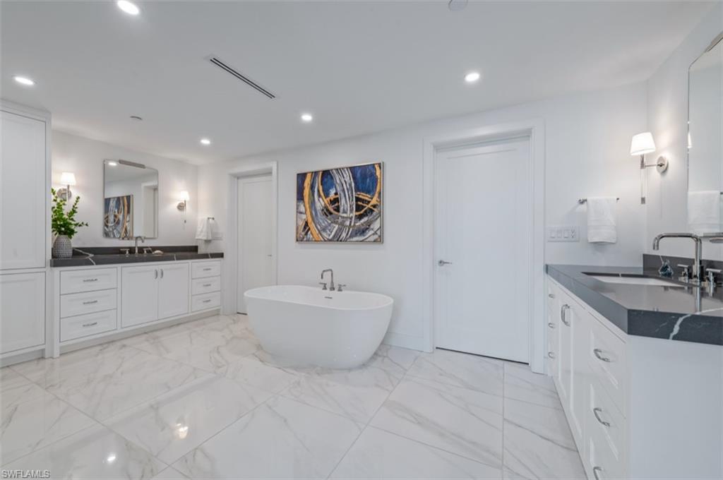 KALEA BAY TOWER 300 - Residential