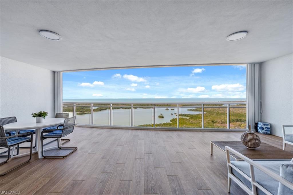 KALEA BAY TOWER 300 - Residential