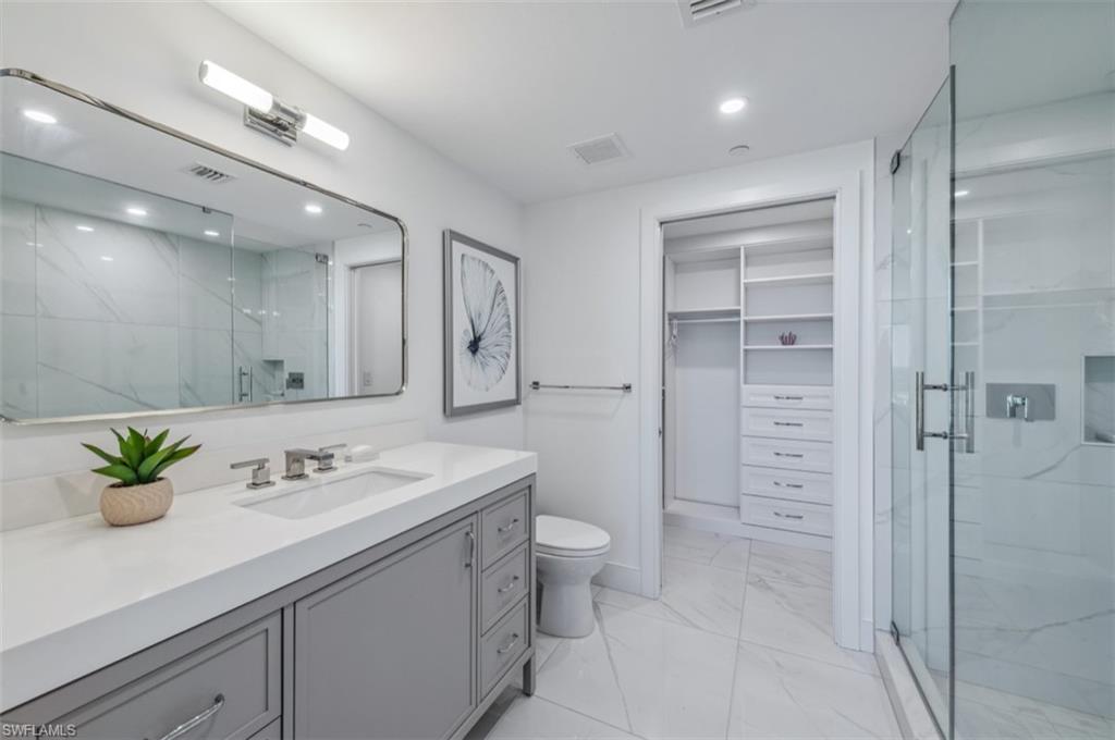 KALEA BAY TOWER 300 - Residential