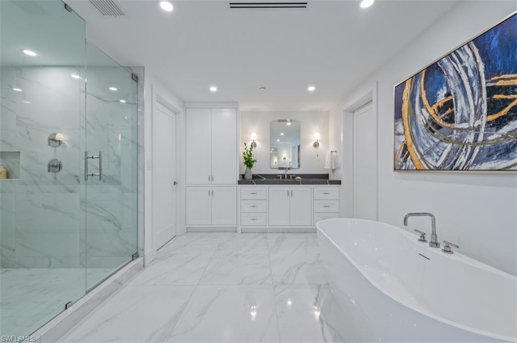 KALEA BAY TOWER 300 - Residential