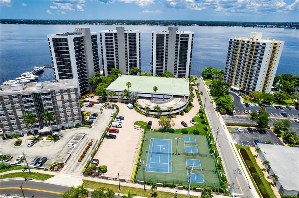 1900 Virginia AVE 102